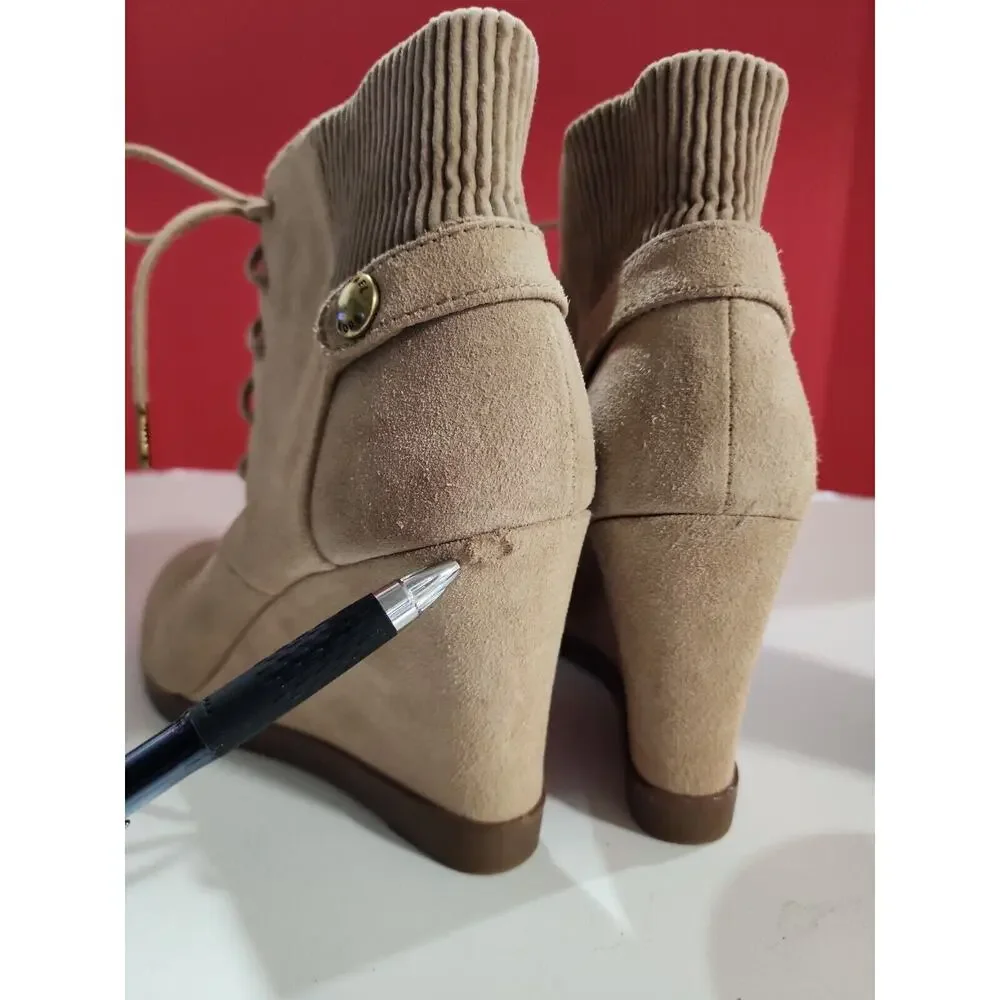 Womens MICHAEL KORS 160260 Beige Suede Wedge Boots sz. 10 M